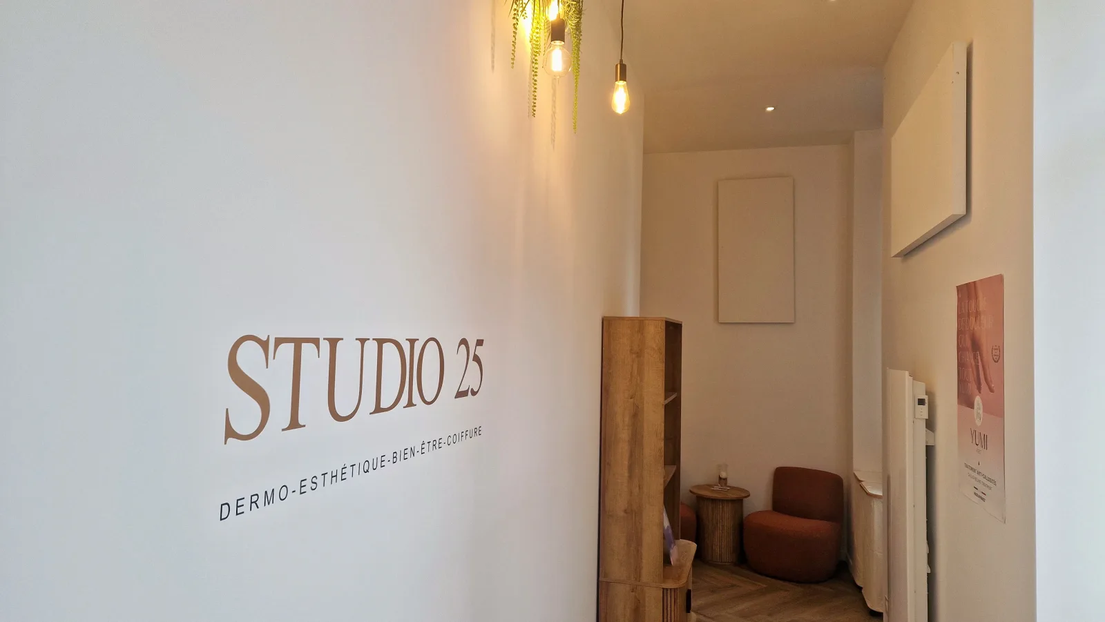 Studio 25 - Coiffure Roanne - Photo de couverture - OneBooking