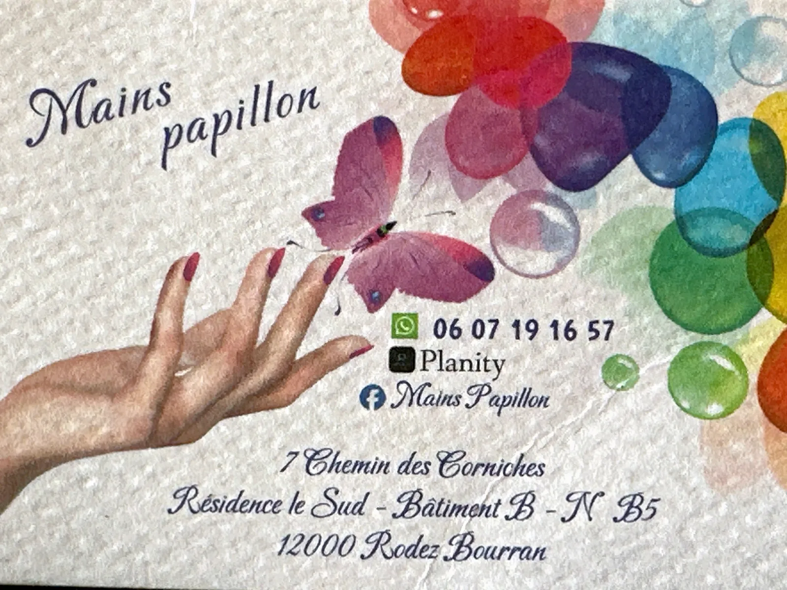 Mains Papillon
