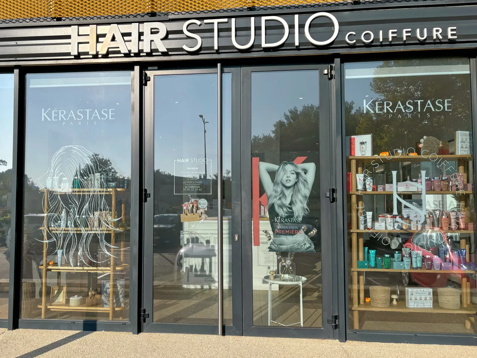 Hair studio