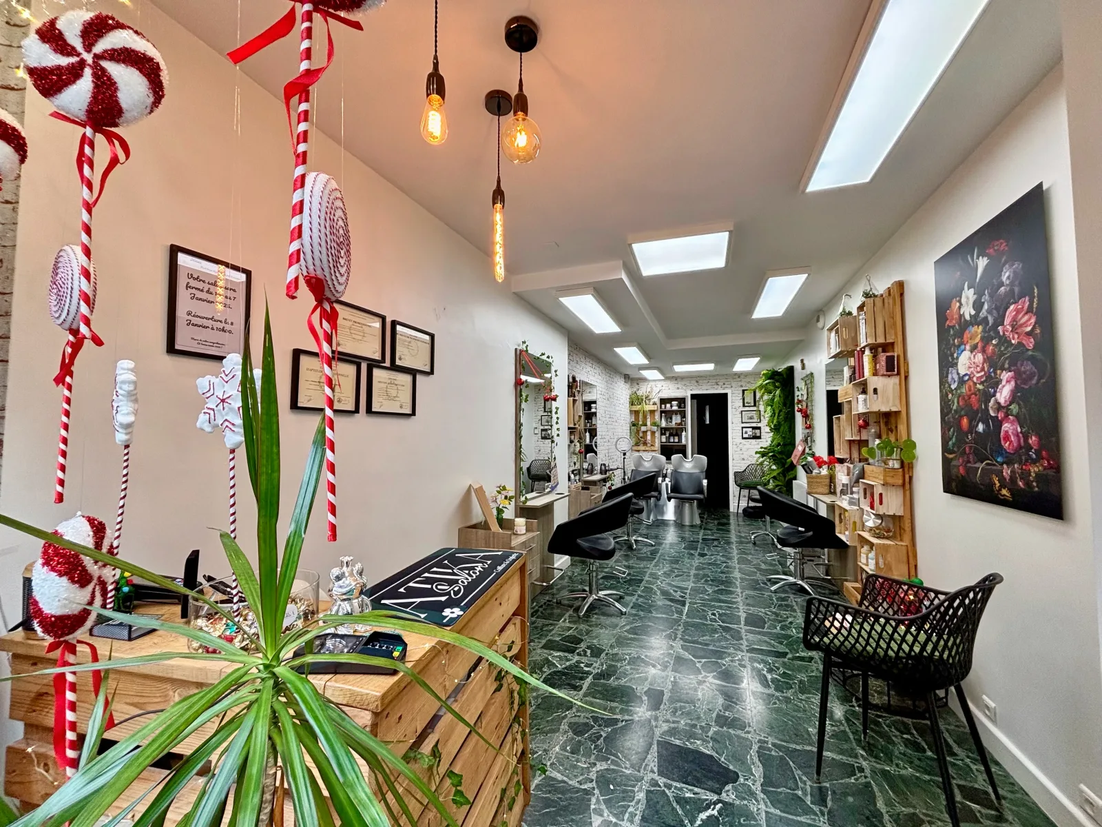 Salon Atika