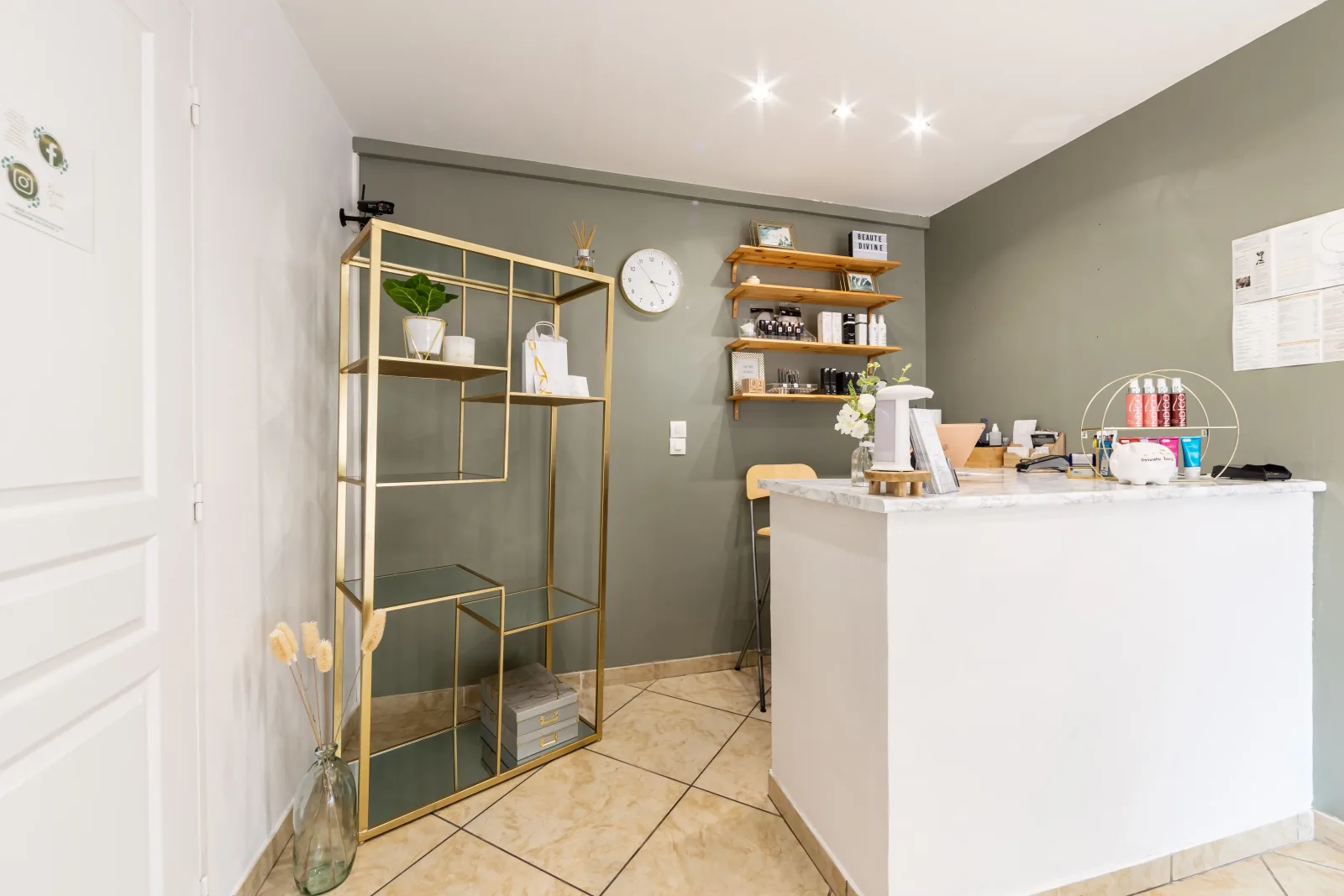 Beauté Divine - Institut de beauté Gravelines - Beauté Divine - Photo Galerie - OneBooking