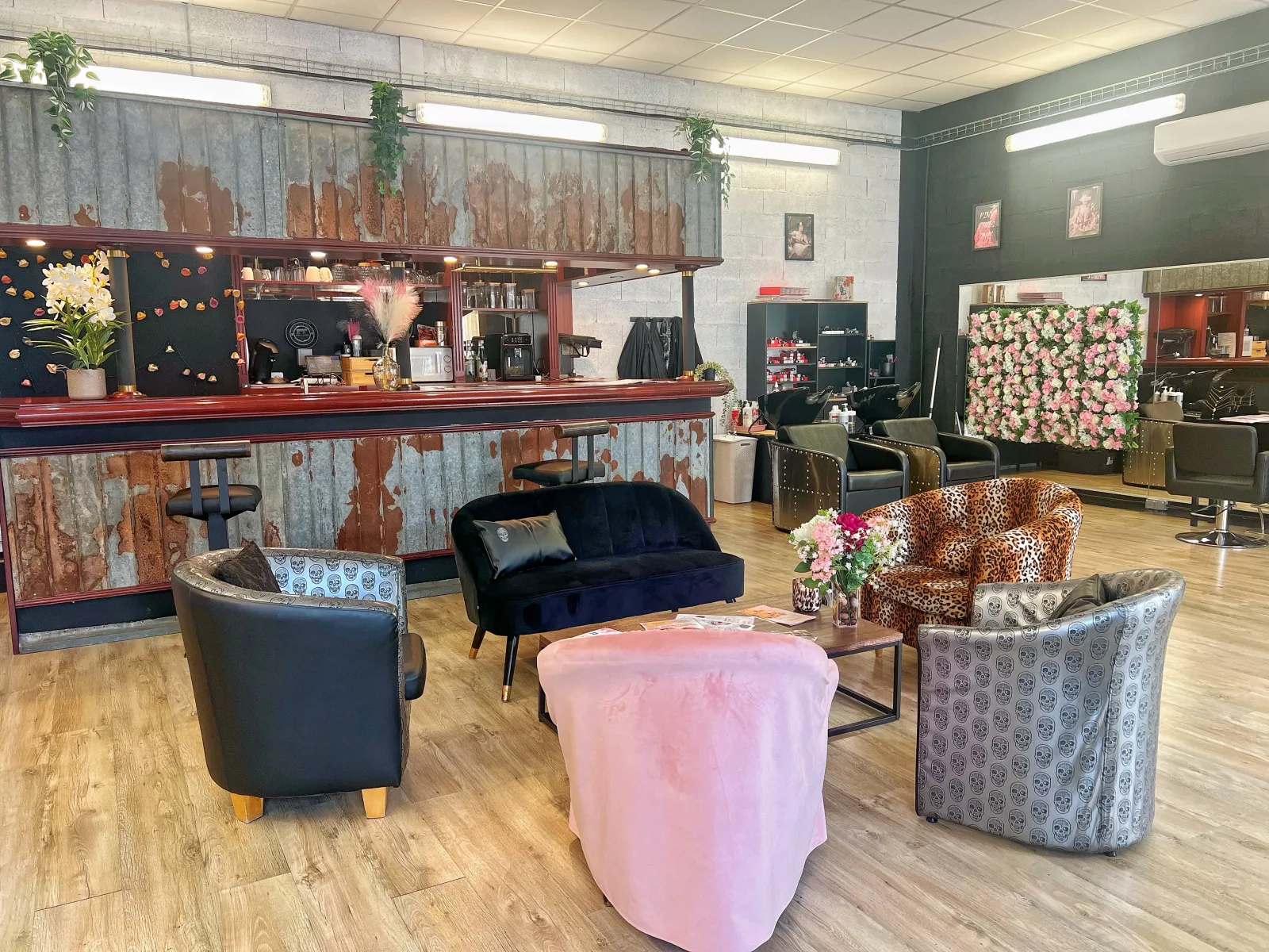 Commérages - Coiffure L'Isle-sur-la-Sorgue - Commérages - Photo Galerie - OneBooking