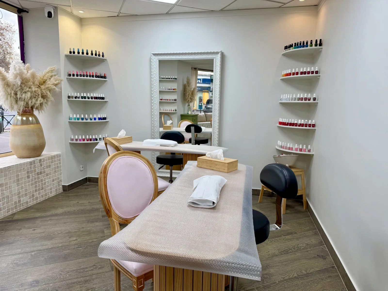 Esthetika - Onglerie Boulogne-Billancourt - Esthetika - Photo Galerie - OneBooking