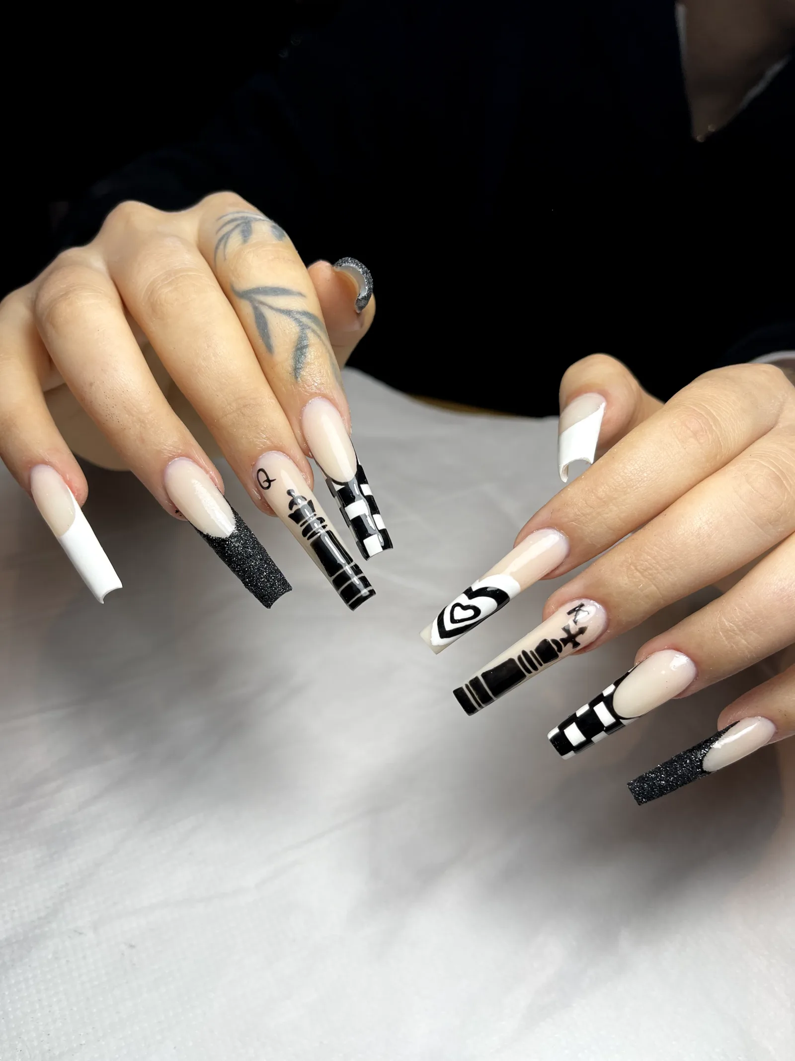 17.5 House Of Beauty - Onglerie La Seyne-sur-Mer - 17.5 House Of Beauty - Photo Galerie - OneBooking