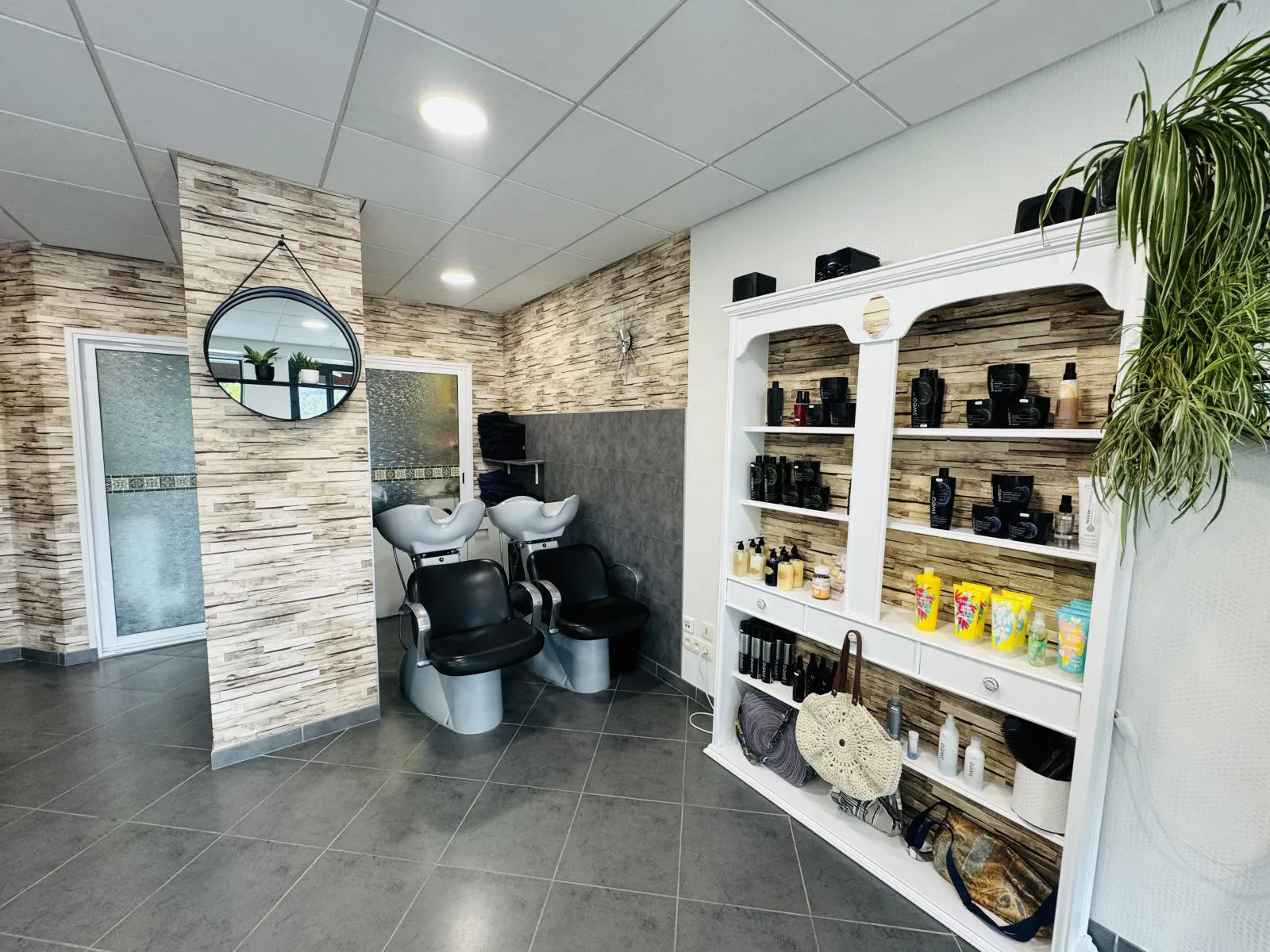 Essentiel coiffure - Coiffure Vesoul - Essentiel coiffure - Photo Galerie - OneBooking