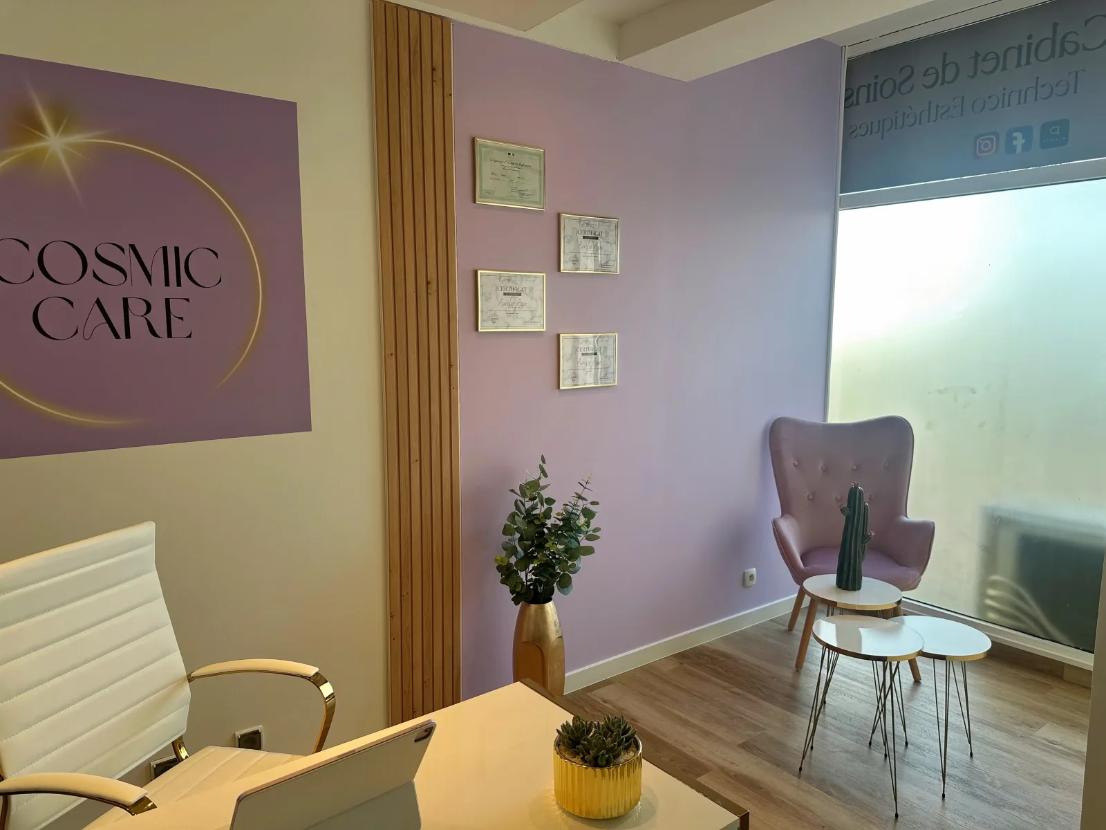 COSMIC CARE - Épilation Sète - COSMIC CARE - Photo Galerie - OneBooking