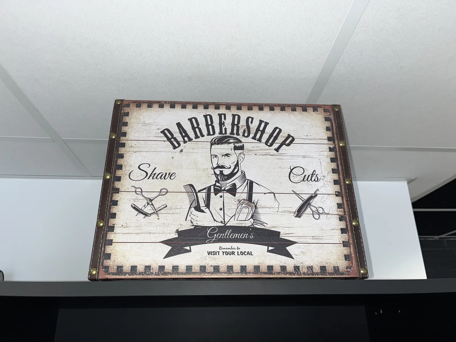 Barbe à Venir - Coiffure La Côte-Saint-André - Barbe à Venir - Photo Galerie - OneBooking