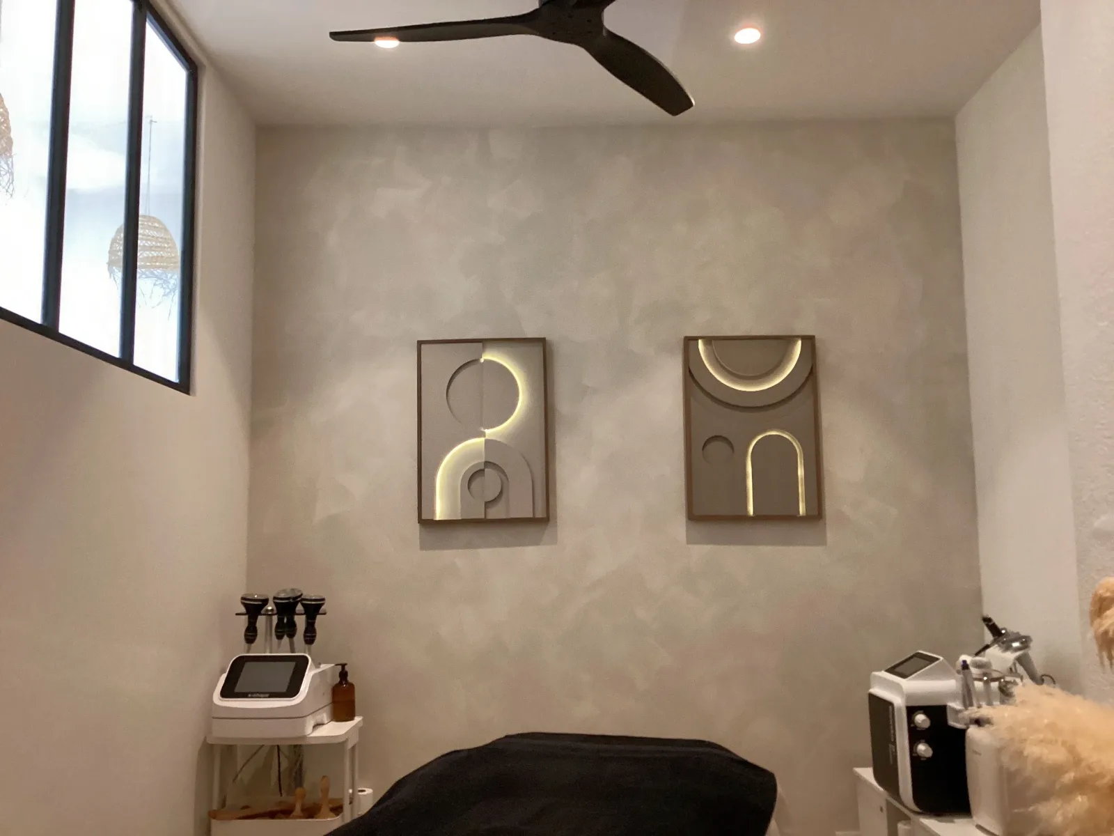 L’atelier Manon - Institut de beauté Grimaud - L’atelier Manon - Photo Galerie - OneBooking