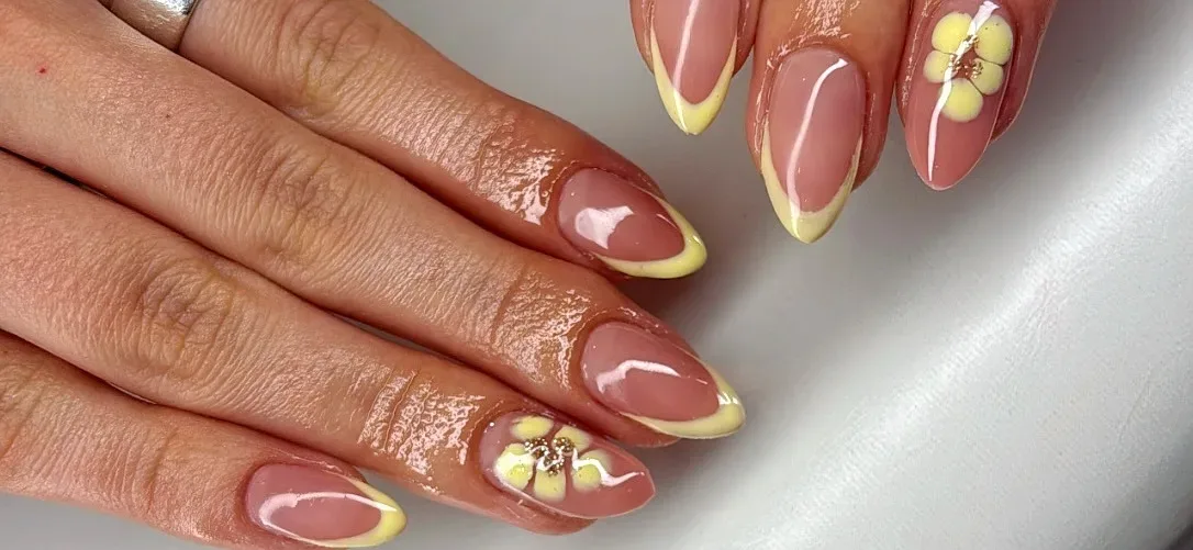 Aur et Ongles - Onglerie Rodez - Aur et Ongles - Photo Galerie - OneBooking