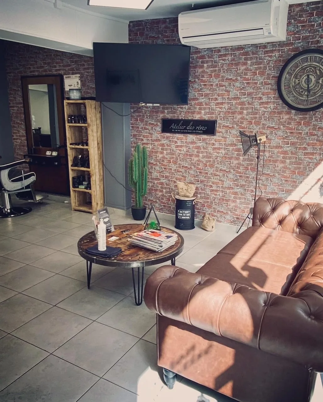 Le salon by Cecile et Virginie - Coiffure Revel - Le salon by Cecile et Virginie - Photo Galerie - OneBooking