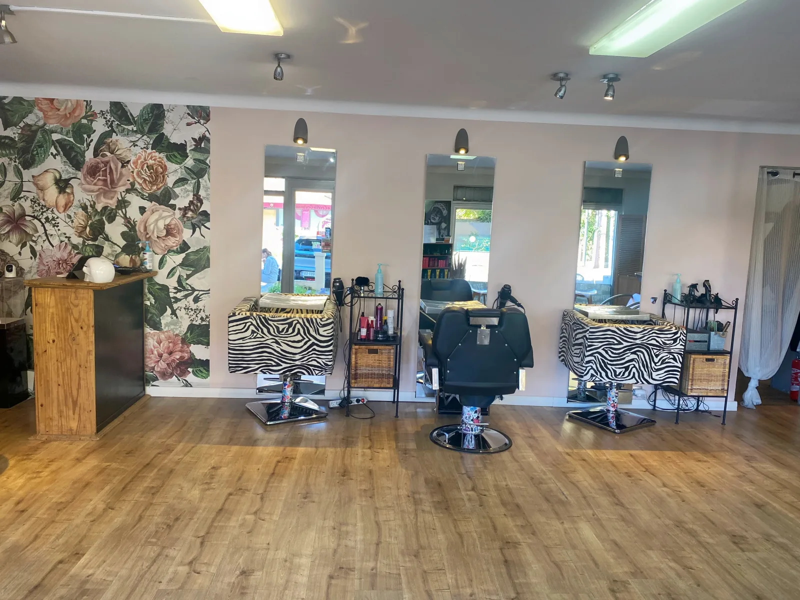 Le comptoir d’Aurélie - Coiffure La Seyne-sur-Mer - Le comptoir d’Aurélie - Photo Galerie - OneBooking