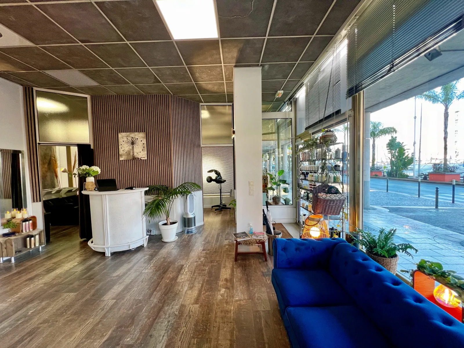 En Aparté Coiffeur Coloriste Végétal - Coiffure La Seyne-sur-Mer - En Aparté Coiffeur Coloriste Végétal - Photo Galerie - OneBooking