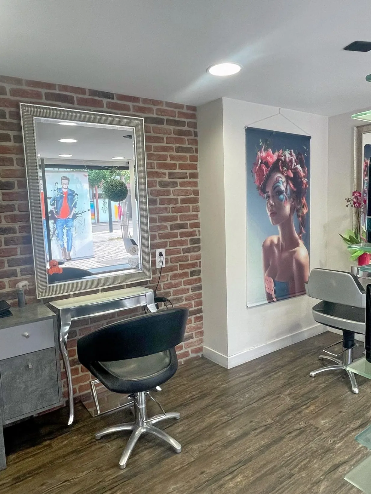 Halles coiffure by Pauline - Coiffure Moulins - Halles coiffure by Pauline - Photo Galerie - OneBooking