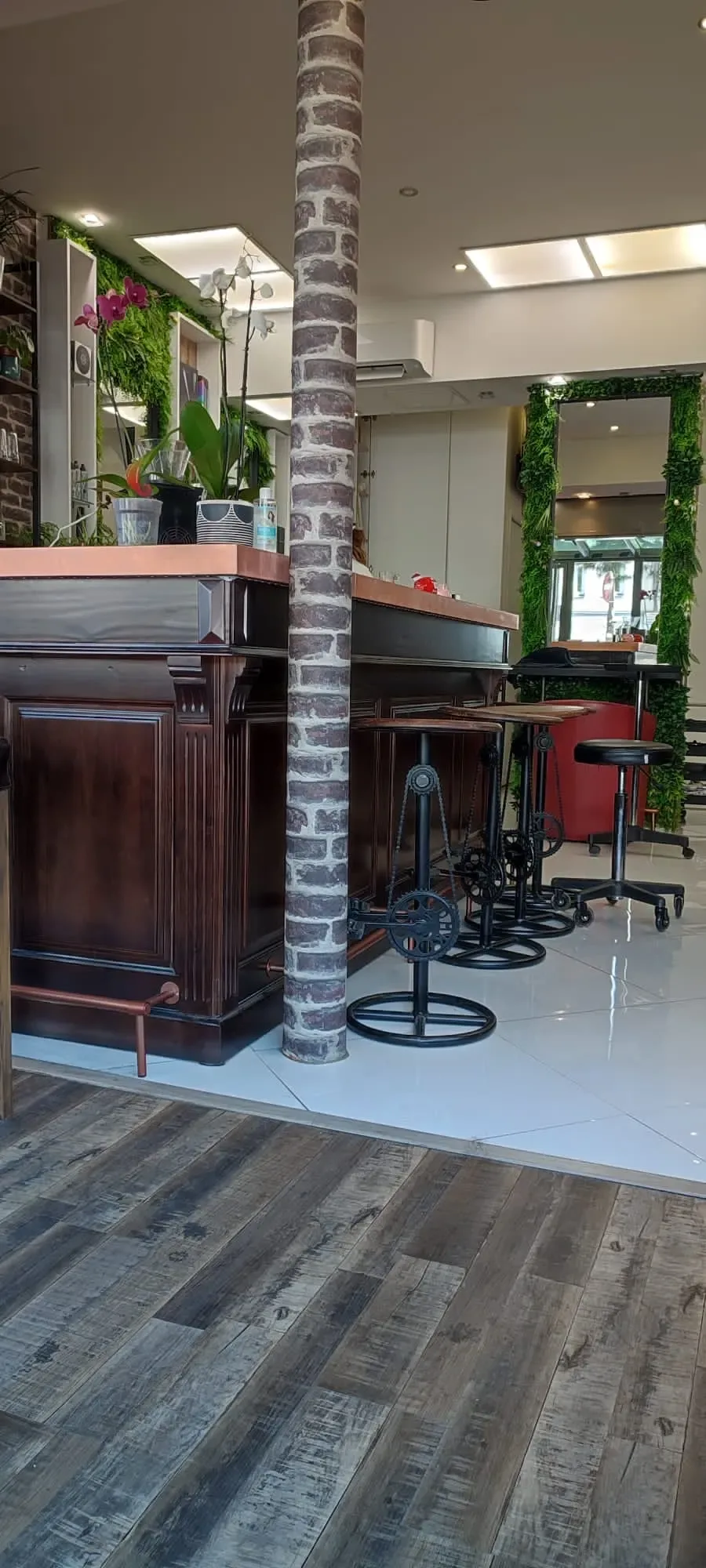 L'ATELIER MC - Coiffure Le Kremlin-Bicêtre - L'ATELIER MC - Photo Galerie - OneBooking
