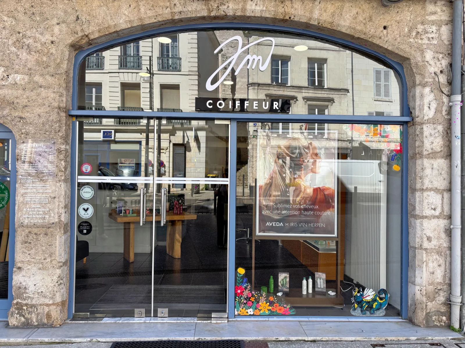 Carpy Coiffeur devient JM Coiffeur - Coiffure Blois - Carpy Coiffeur devient JM Coiffeur - Photo Galerie - OneBooking