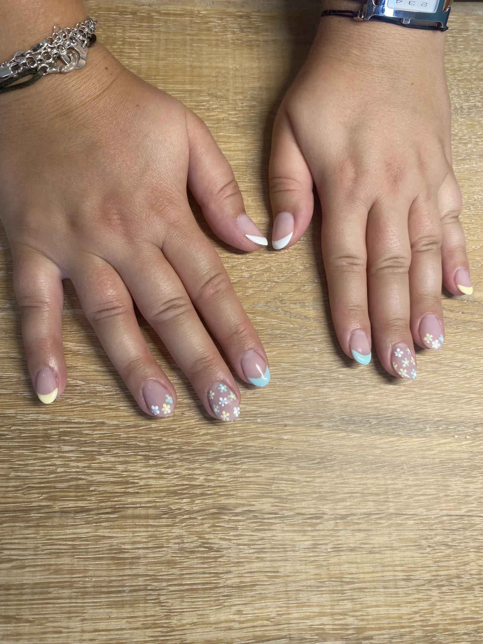 Aux Ongles d'Auré - Onglerie Orvault - Aux Ongles d'Auré - Photo Galerie - OneBooking