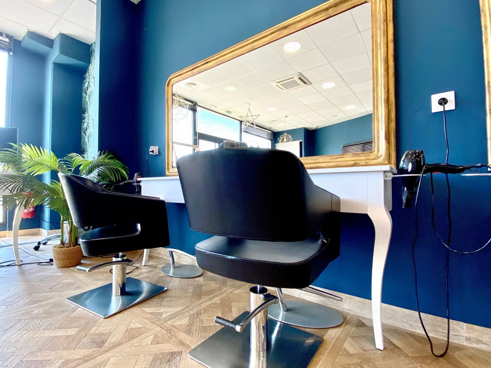 Jeu de dames - Coiffure L'Isle-sur-la-Sorgue - Jeu de dames - Photo Galerie - OneBooking