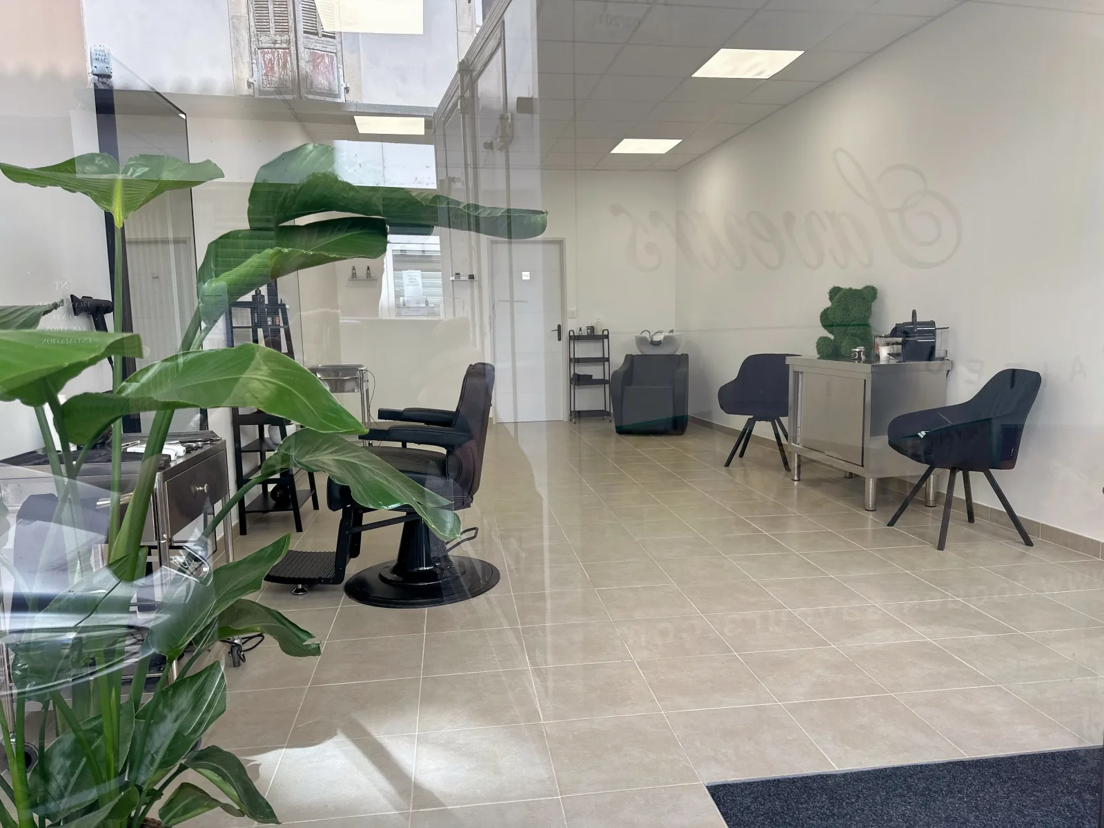 Marca House - Coiffure Le Teil - Marca House - Photo Galerie - OneBooking