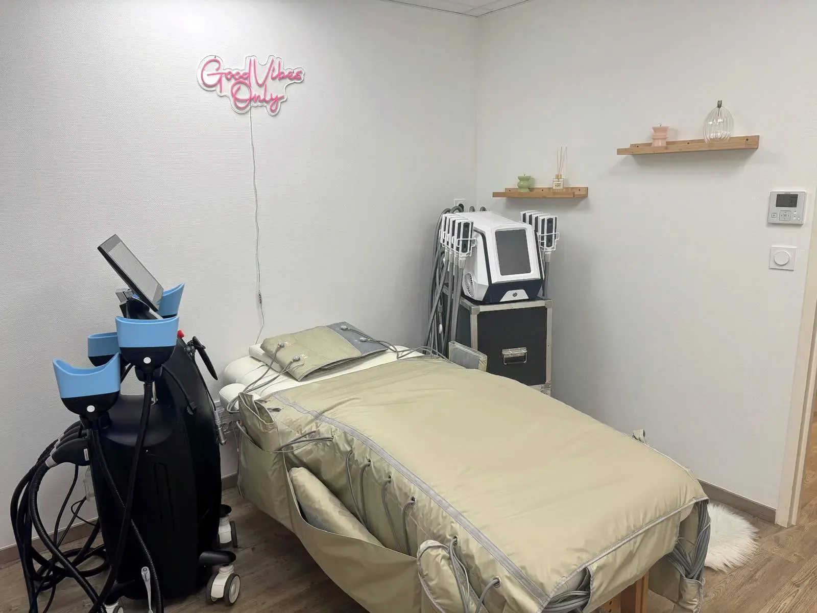 Cabinet Smooth Skin - Institut de beauté Roanne - Cabinet Smooth Skin - Photo Galerie - OneBooking