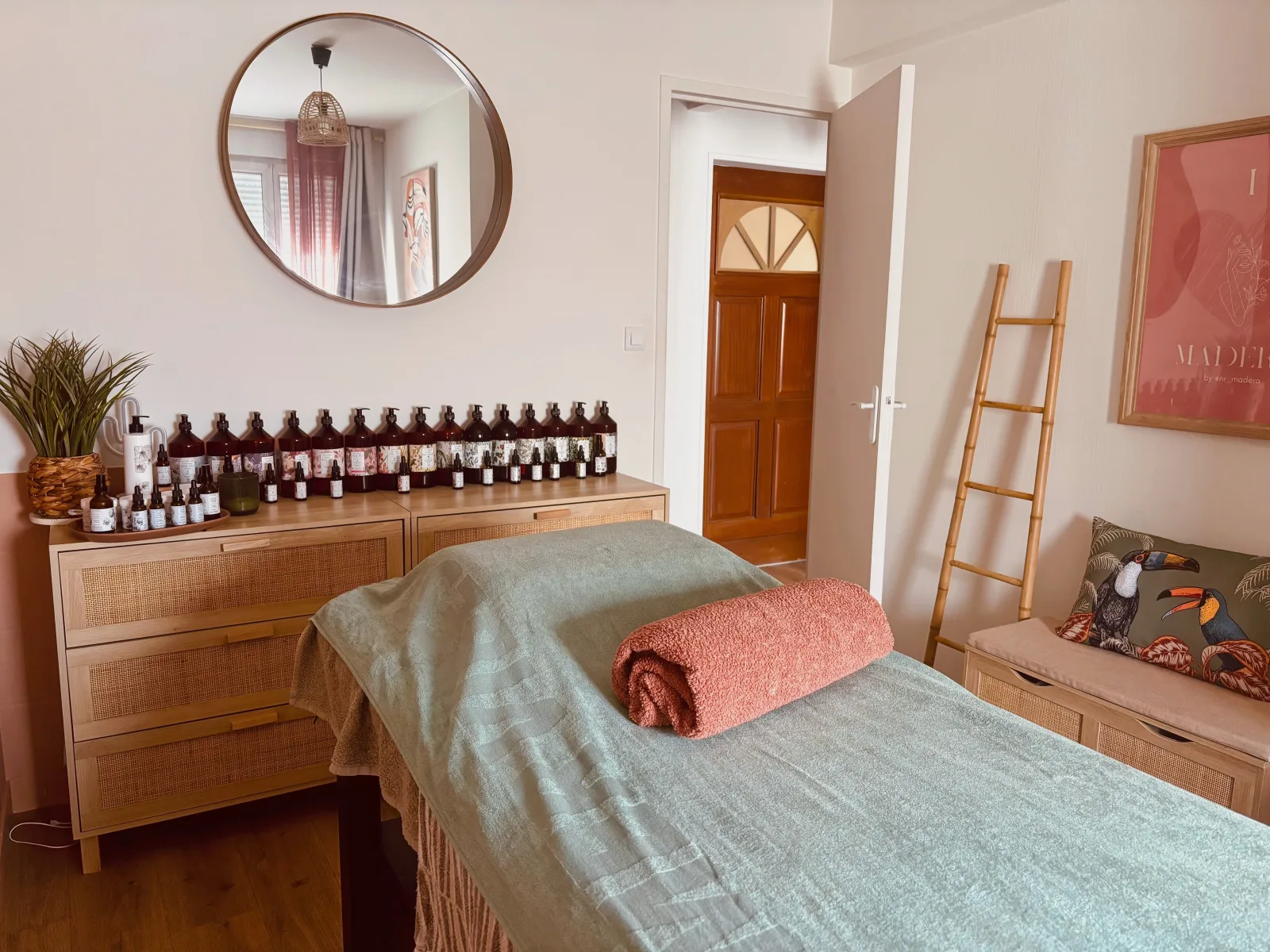NR Madérothérapie - Massage Roanne - NR Madérothérapie - Photo Galerie - OneBooking