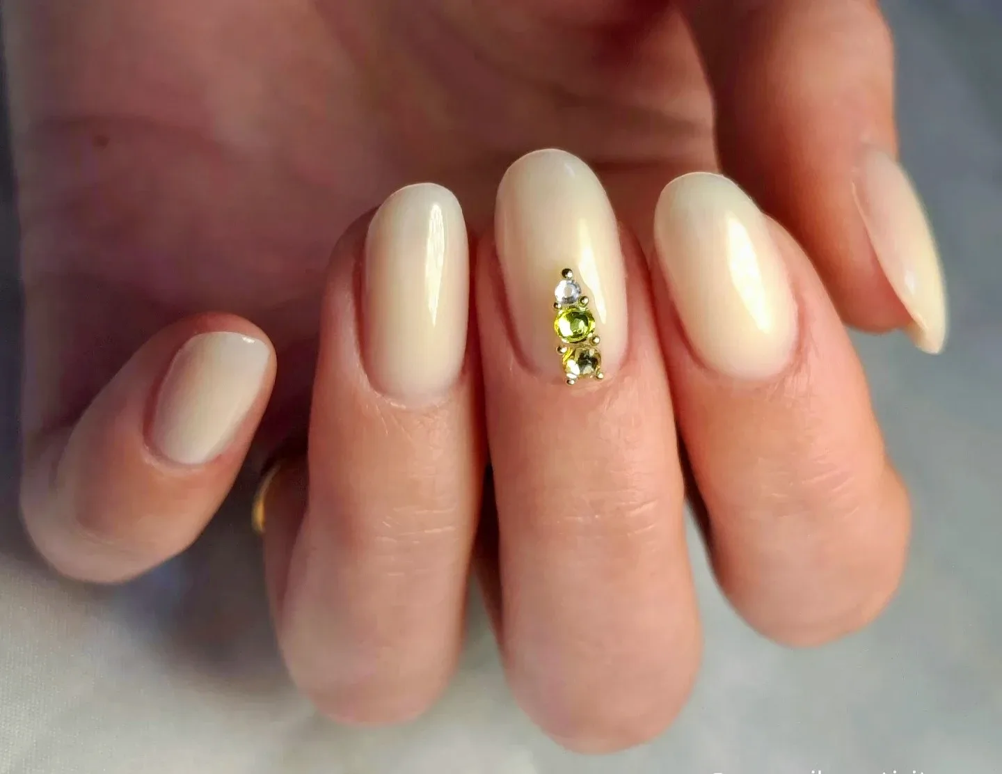 My Nails Activity - Onglerie Roanne - My Nails Activity - Photo Galerie - OneBooking