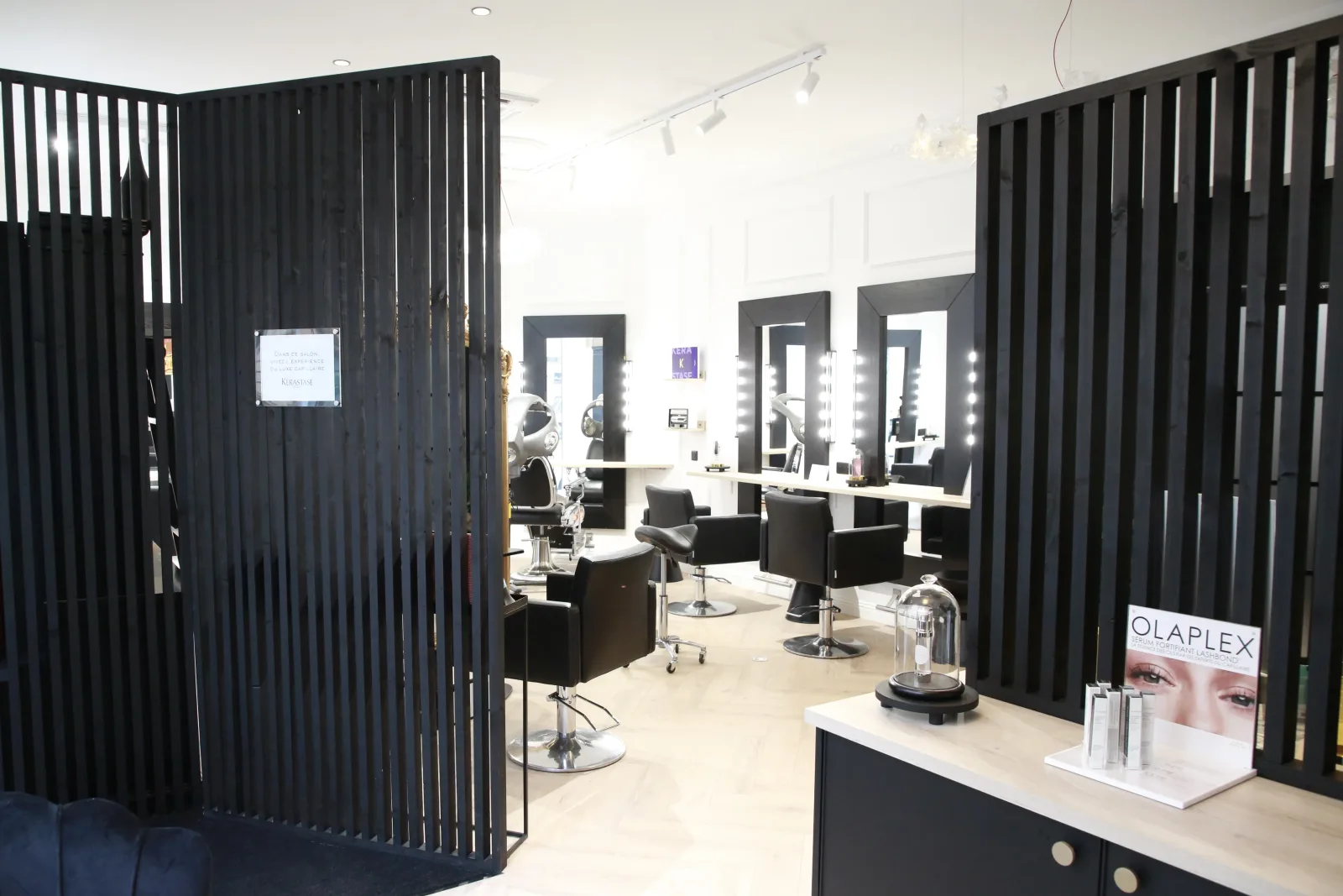 Elixir - Institut - Maison de beauté capillaire - Coiffure Roanne - Elixir - Institut - Maison de beauté capillaire - Photo Galerie - OneBooking