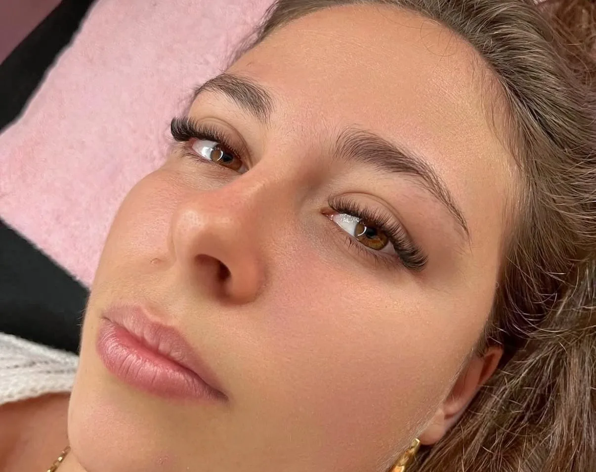 L’art du regard - Sourcils & cils Roanne  - L’art du regard - Photo Galerie - OneBooking