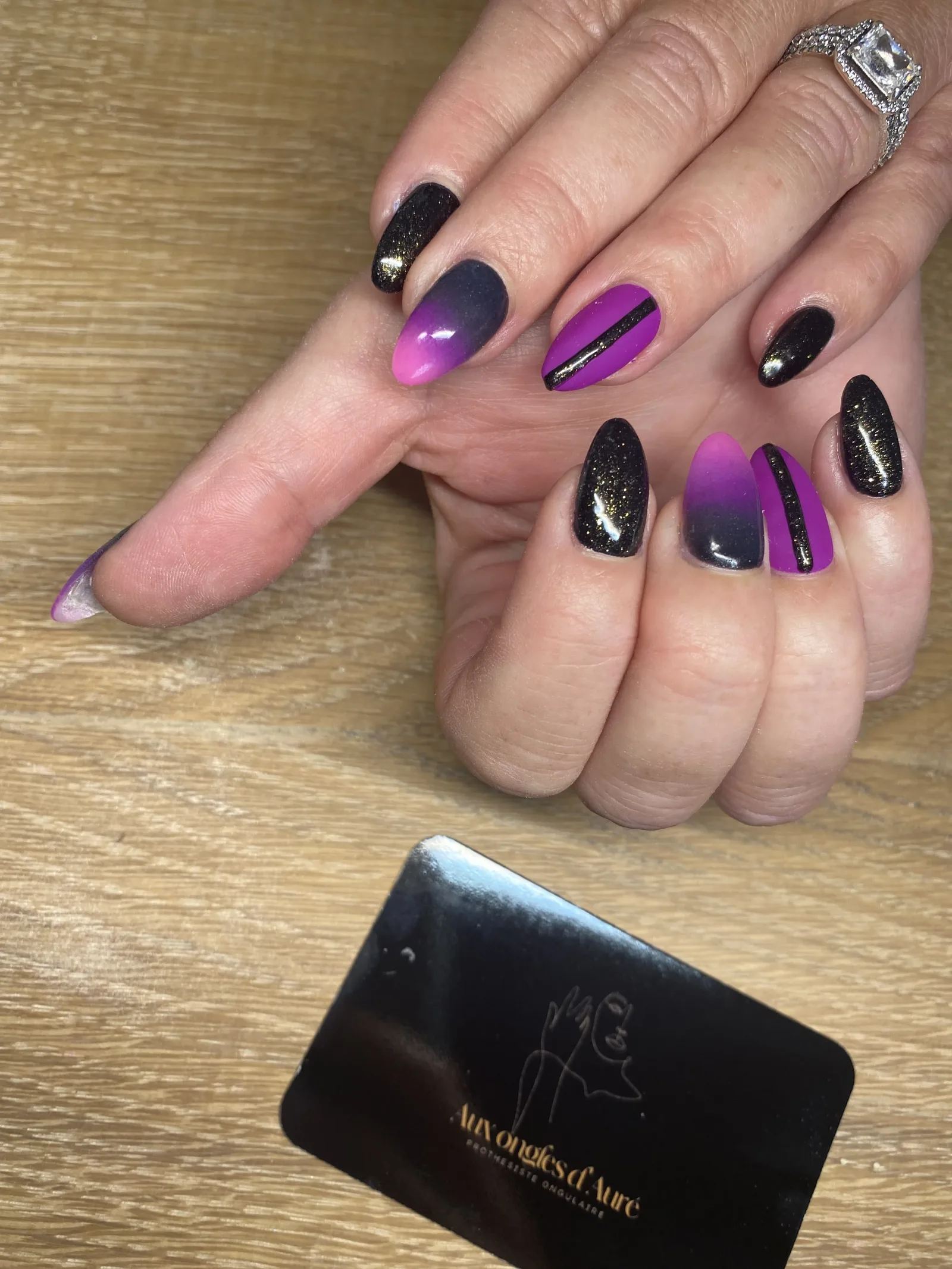Aux Ongles d'Auré - Onglerie Orvault - Aux Ongles d'Auré - Photo Galerie - OneBooking