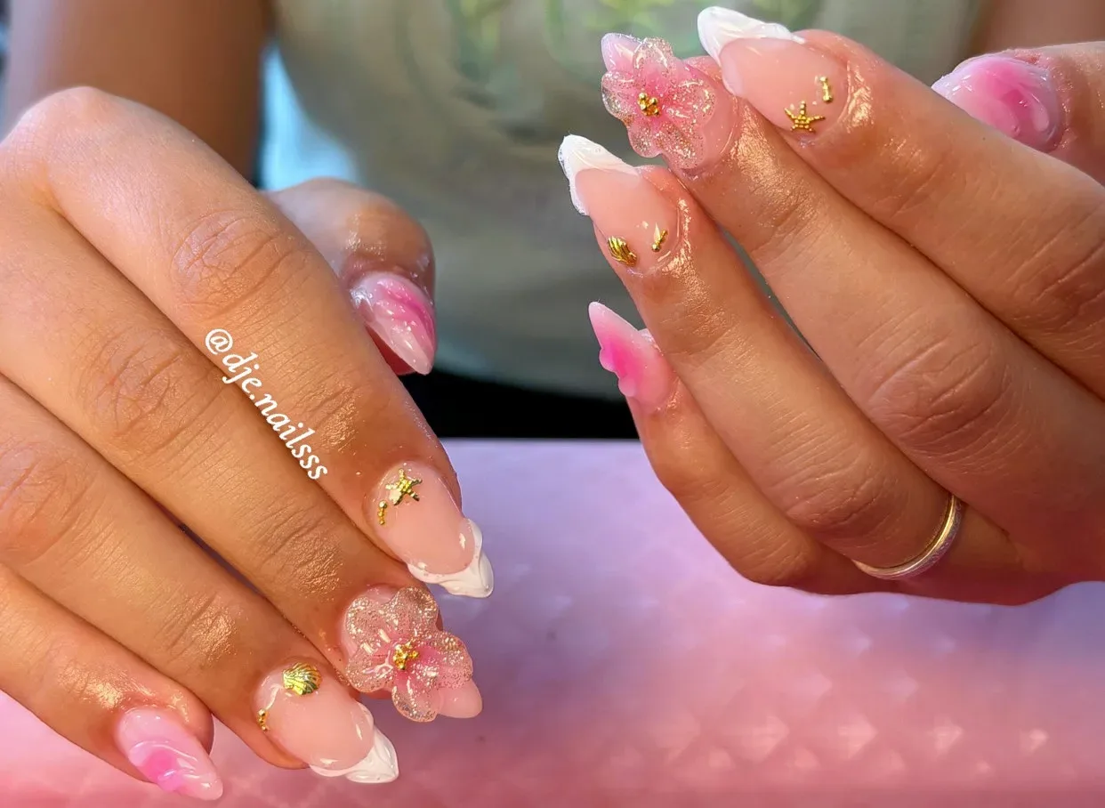 DJE.NAILSSS - Onglerie Vesoul - DJE.NAILSSS - Photo Galerie - OneBooking
