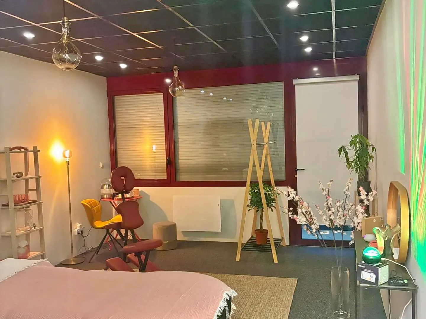Terre de Papouilles - Massage Tassin-la-Demi-Lune - Terre de Papouilles - Photo Galerie - OneBooking