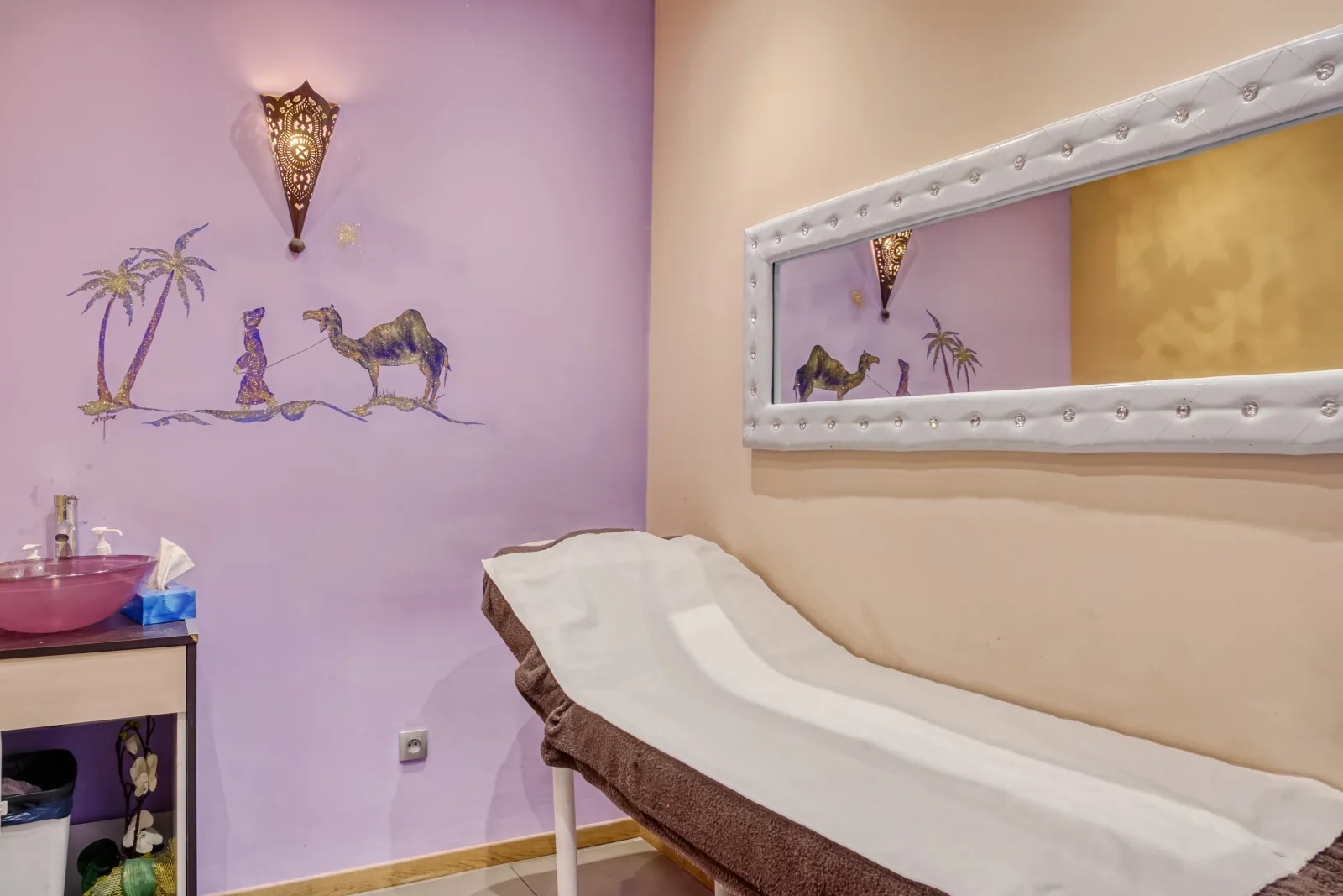 Mille et Une Beauté - Onglerie La Seyne-sur-Mer - Mille et Une Beauté - Photo Galerie - OneBooking