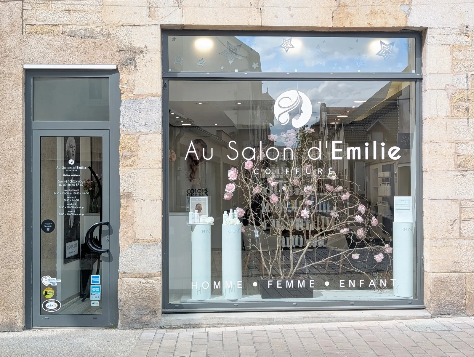 Au salon d'Émilie - Coiffure Vesoul - Au salon d'Émilie - Photo Galerie - OneBooking
