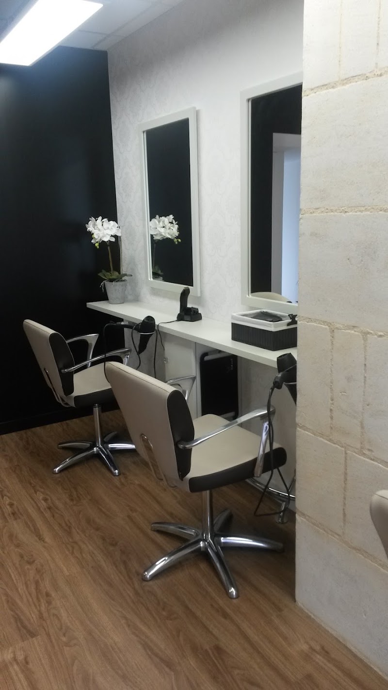 L'UNIK Coiffeur Créateur - Coiffure Le Mans - OneBooking