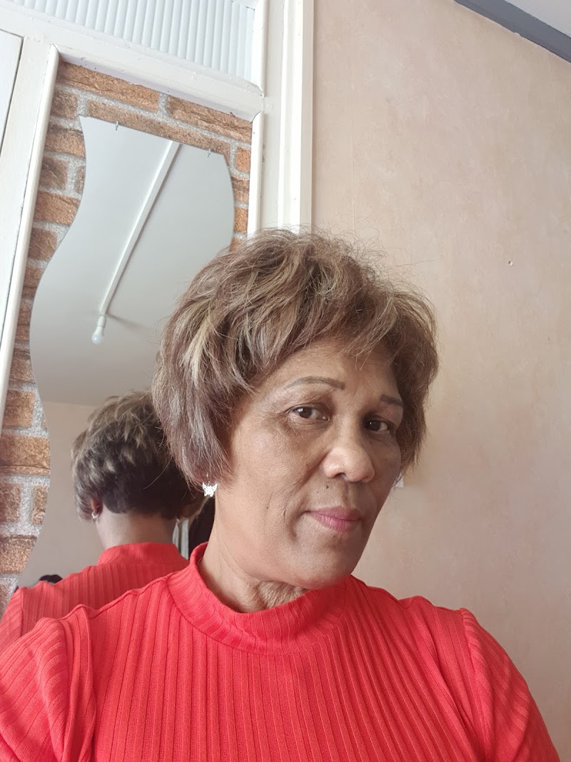 Broch - Coiff - Coiffure Nevers - OneBooking