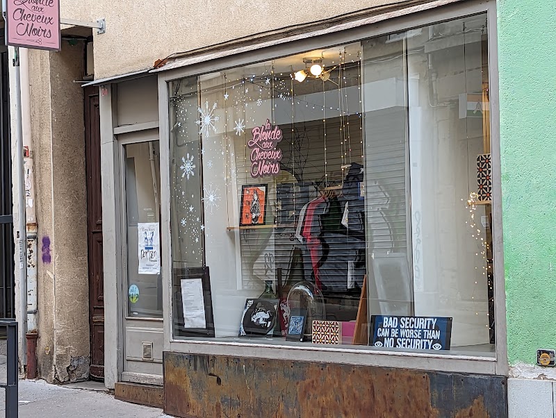 La blonde aux cheveux noirs - Coiffure Saint-Étienne - OneBooking