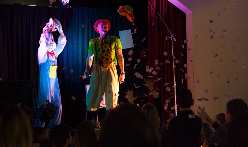 Organitou – Spectacle enfant & stage magie Bretagne