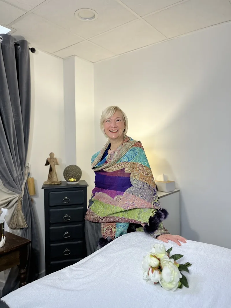 Des mains à l'infini - Massages Kobido et drainage lymphatique à Bordeaux