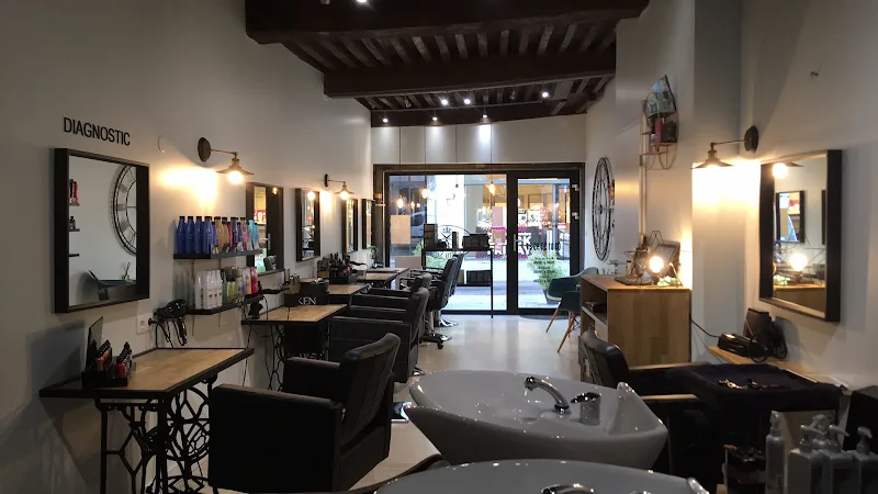 Le Petit Salon - Besac