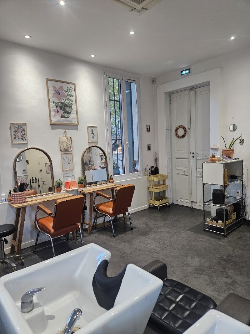 Le salon des bains - Coiffure Nîmes - OneBooking