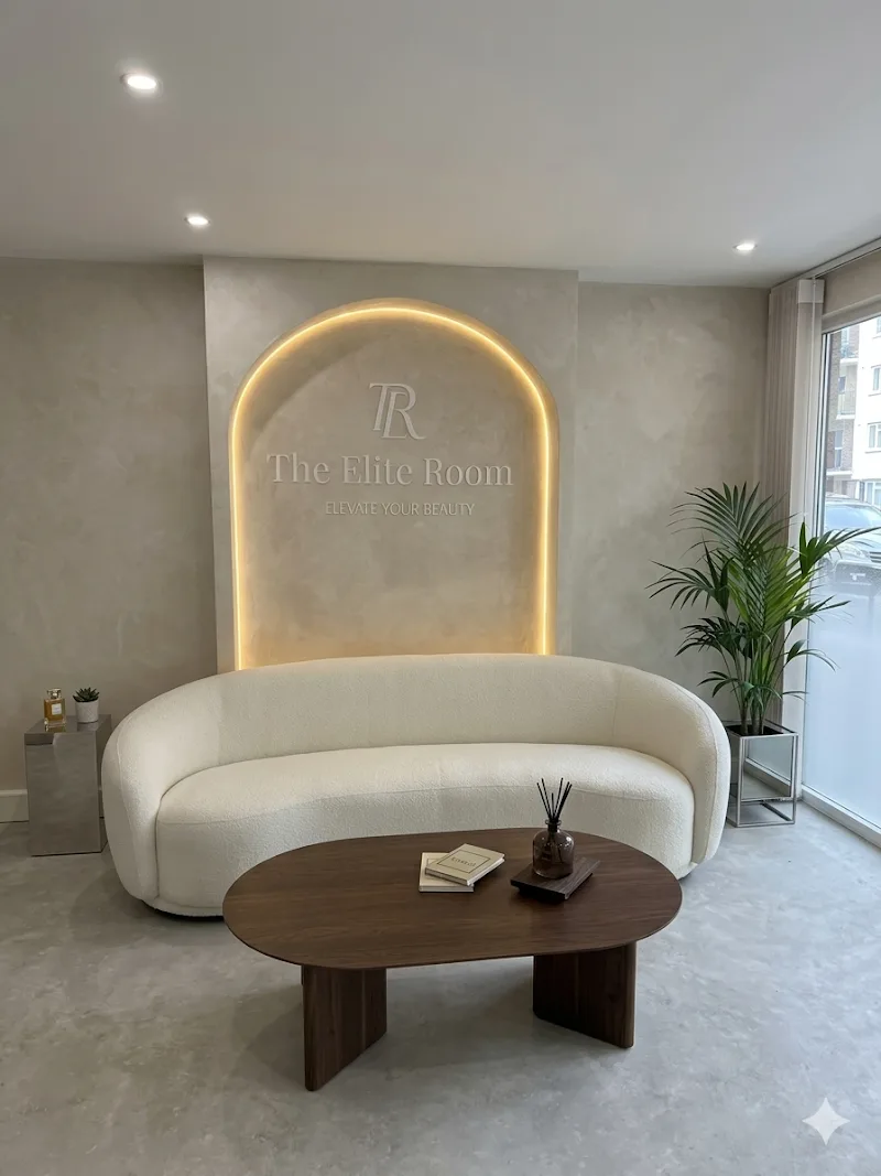 The Élite Room