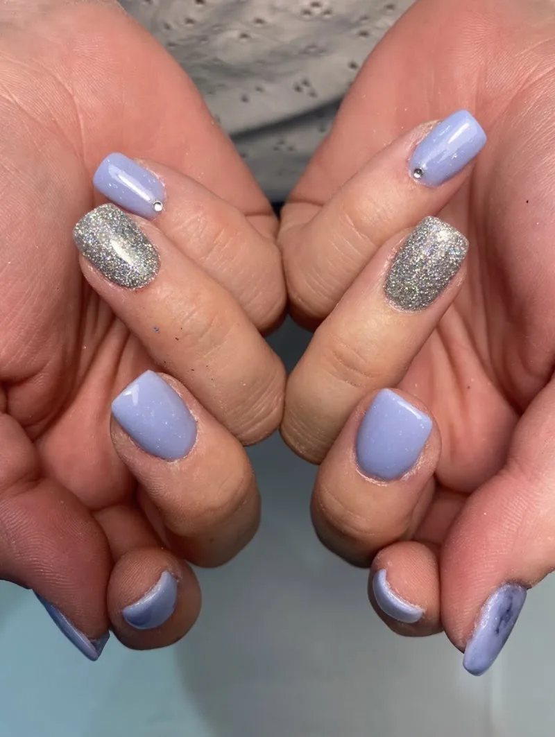Chanails5formations - Onglerie Lyon - Photo de couverture - OneBooking