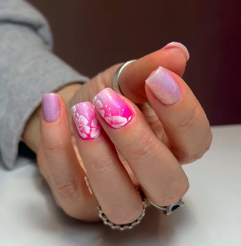 Blondie nail art