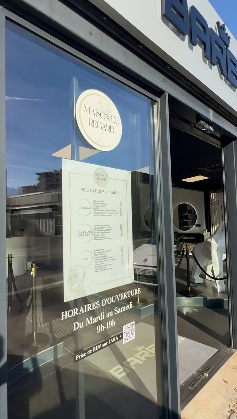 Maison du regard - Sourcils & cils Grenoble - Photo de couverture - OneBooking