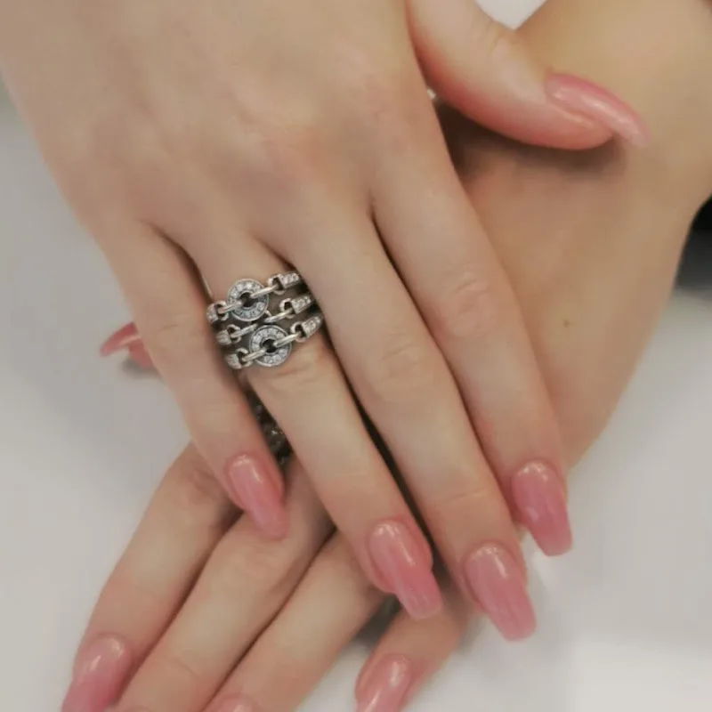 MINI NAIL - Onglerie Paris - Photo de couverture - OneBooking