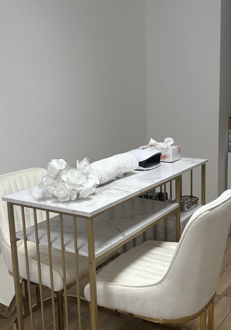 Cristal Beauty - Sourcils & cils Strasbourg - Photo de couverture - OneBooking