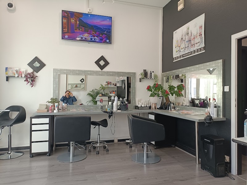 Coiffure Chez Julia - Coiffure Strasbourg - OneBooking