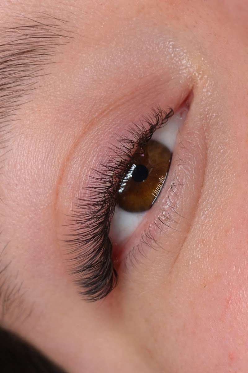 Linacils - Sourcils & cils Angers - Photo de couverture - OneBooking