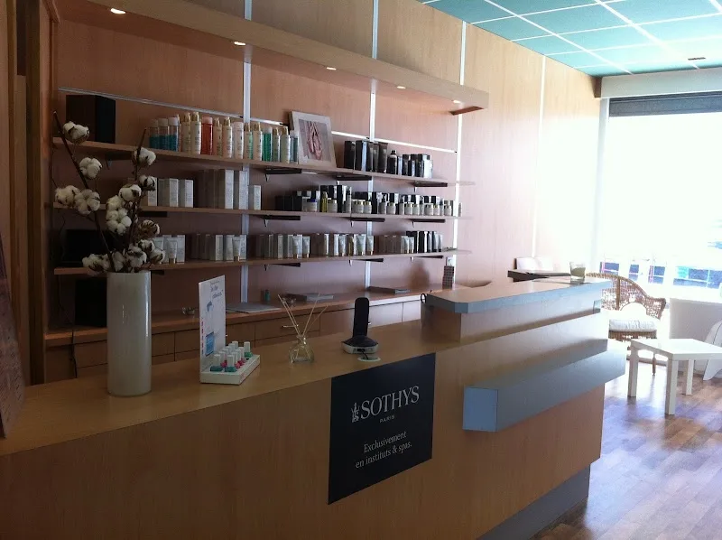 Instant de Sérénité - Onglerie Reims - Photo de couverture - OneBooking