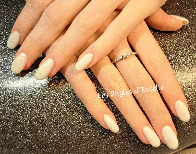 Les Ongles d'Estelle à Basse Goulaine