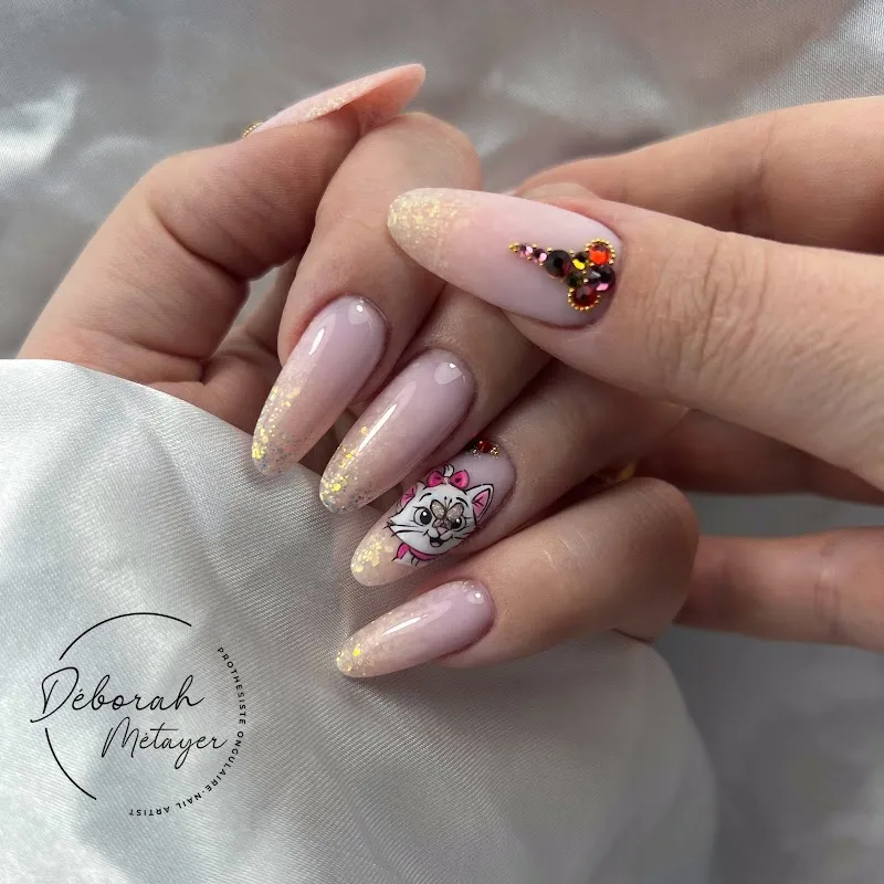 L’Atelier des ongles by Debbie
